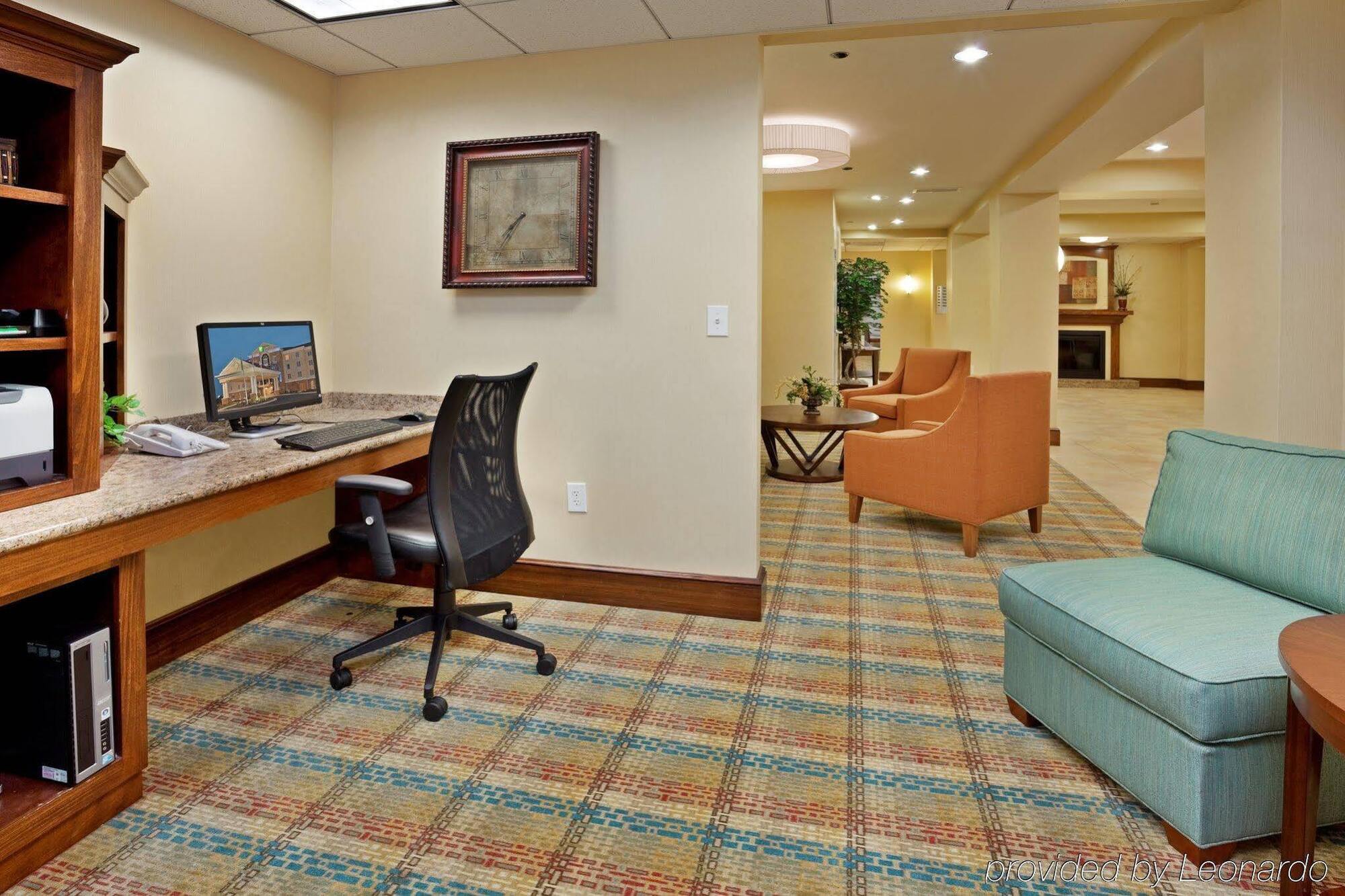 Holiday Inn Express Hotel & Suites Greensboro - Airport Area By Ihg Exterior foto